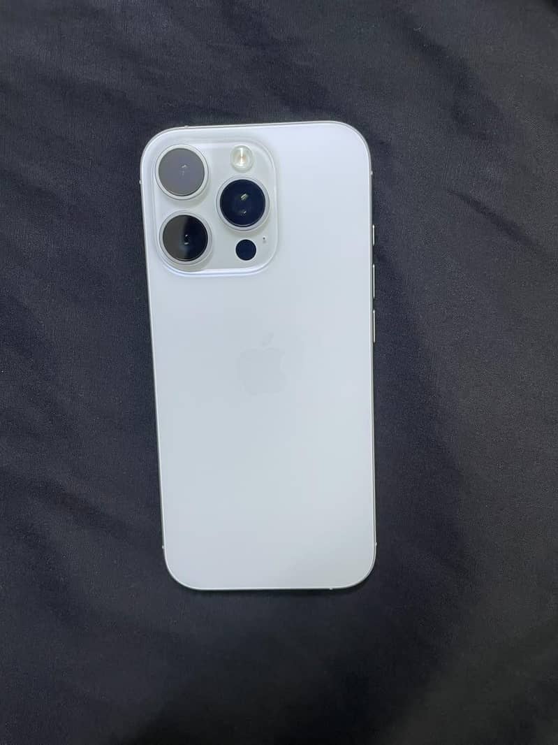 iPhone 16 Pro 0