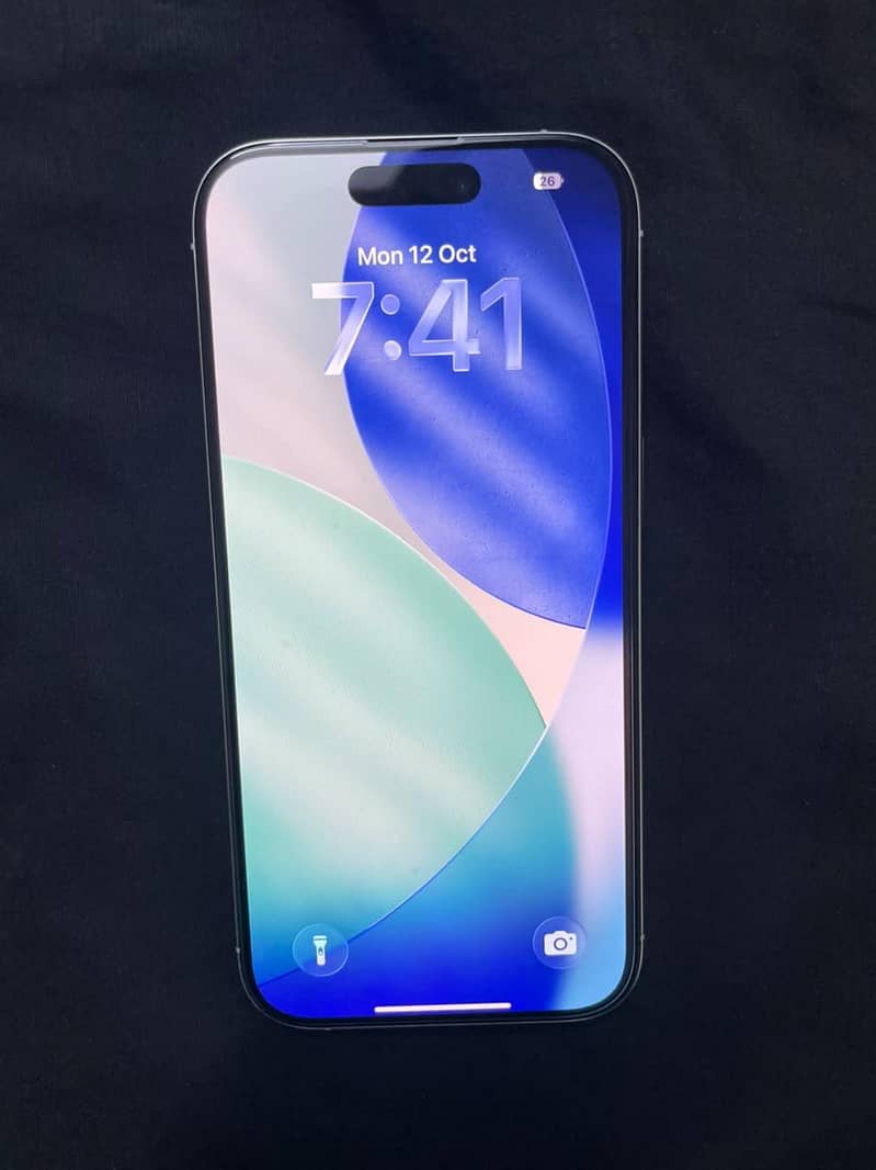 iPhone 16 Pro 3
