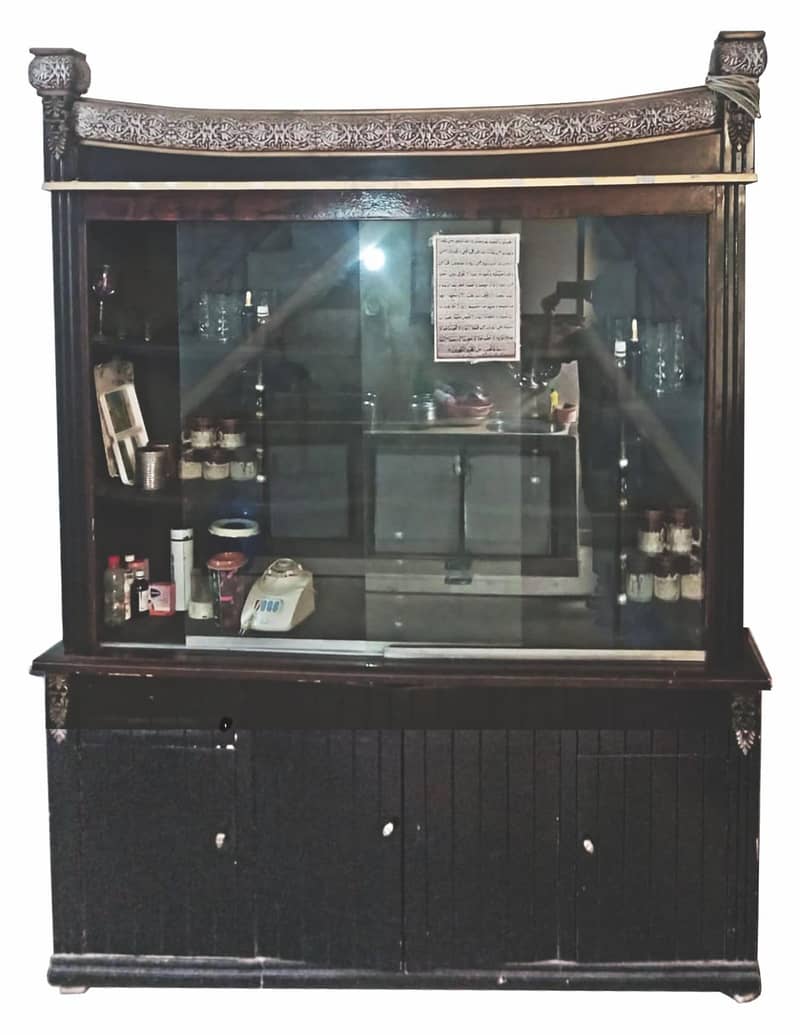 Dressing table and showcase 1