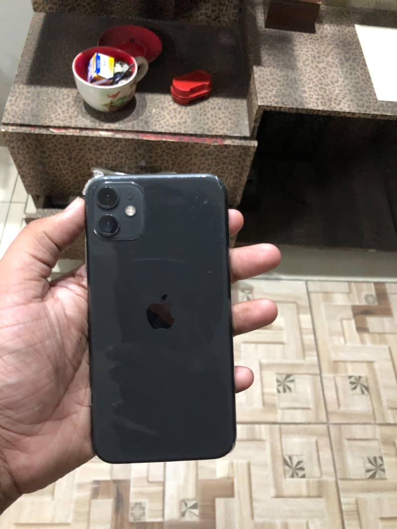 Apple iPhone 11 0