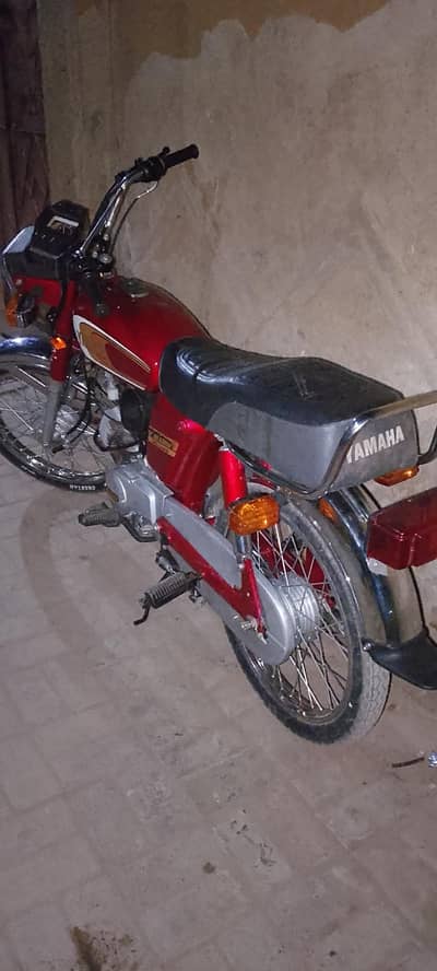 Yamaha yb 100
