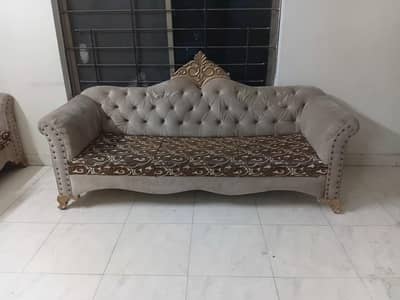 7 Seater Sofa Set For Sale. .