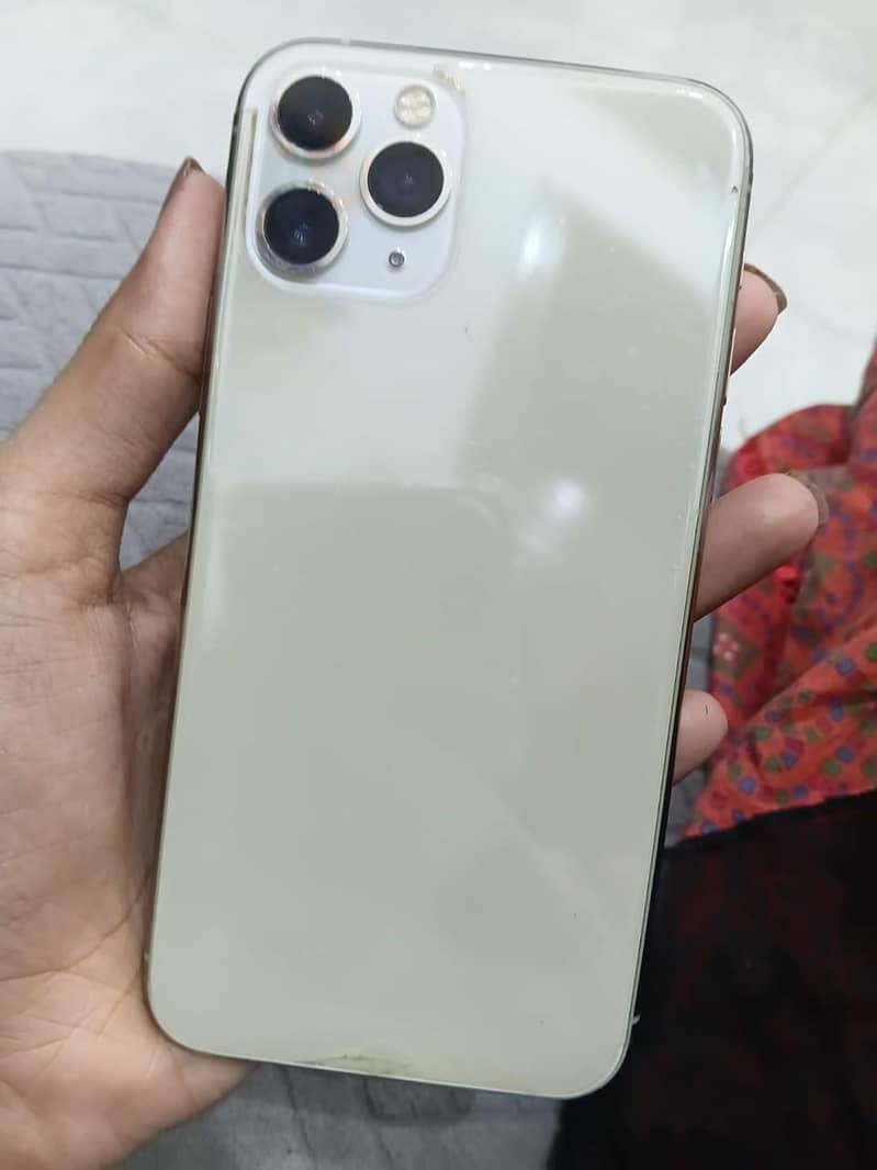 Apple iPhone 11 Pro 1