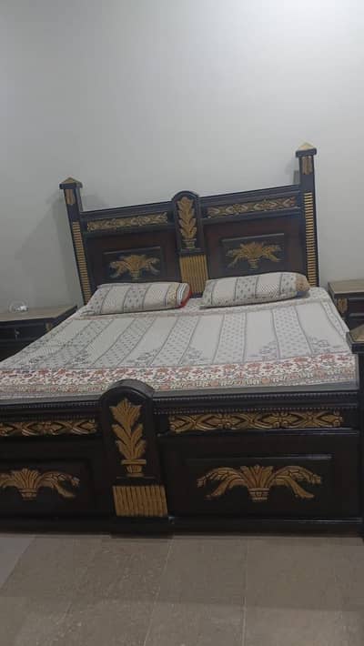 Double bed with sides table for sale in good condition