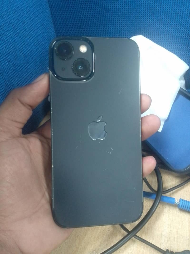 Apple iPhone 13 0