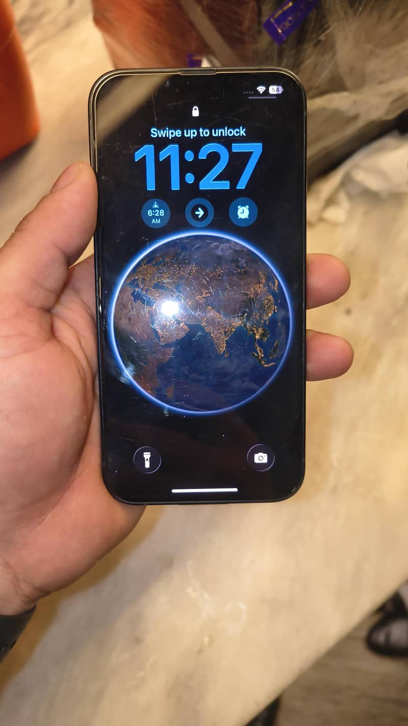 Apple iPhone 13 0