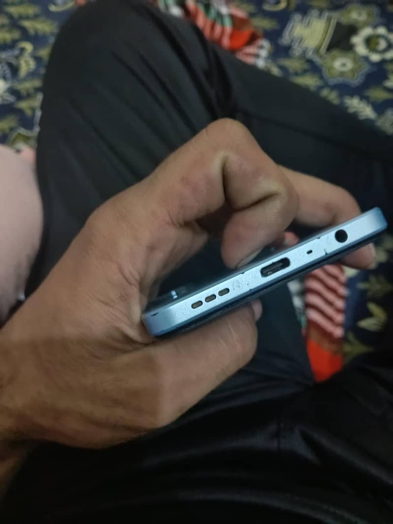 OPPO A60 2
