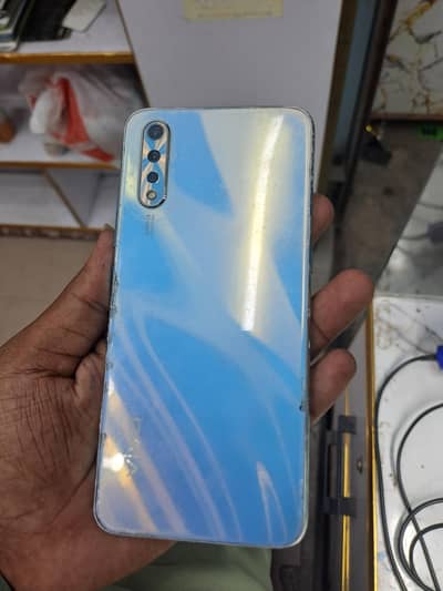 Vivo S1