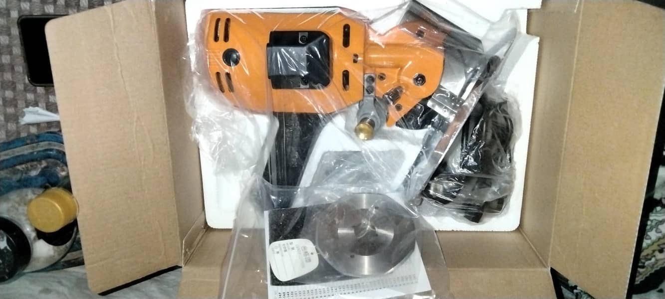 Clothes Cutting Machine 5