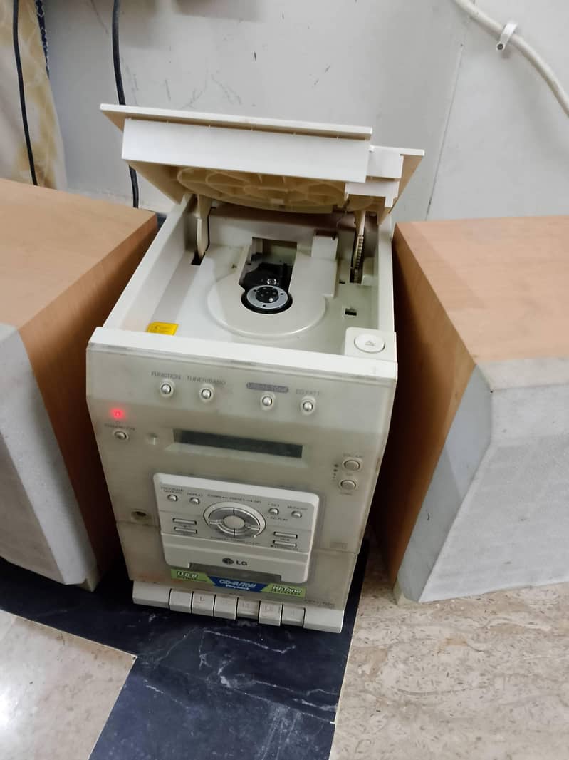 CD player 0