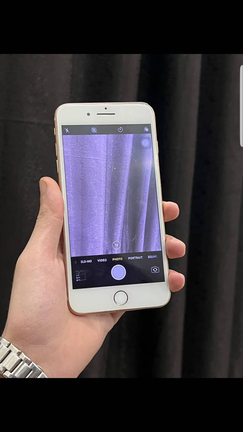 Apple iPhone 8 Plus 1
