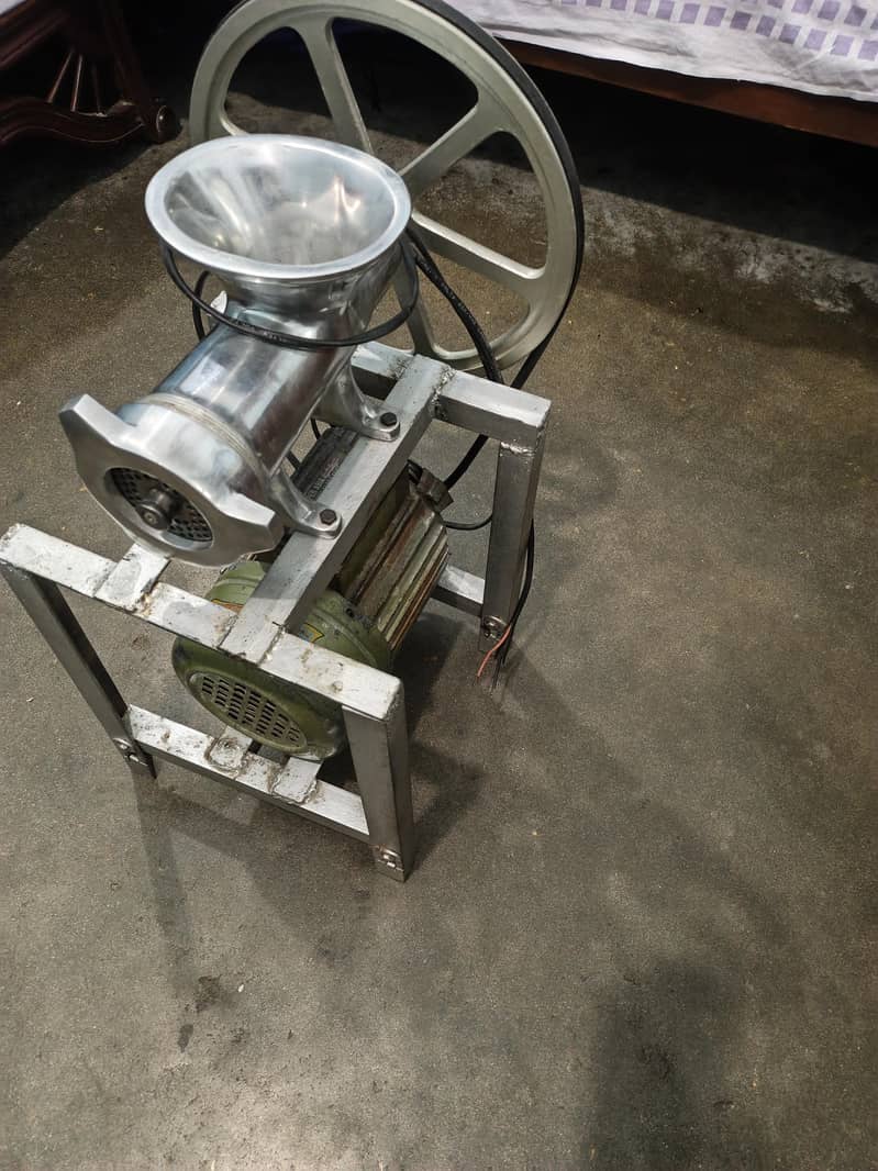 Qeema machine 2
