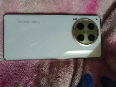 Tecno CAMON 30