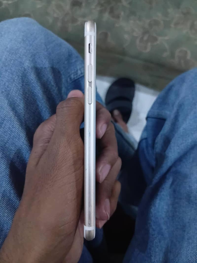 Apple iPhone 6 2
