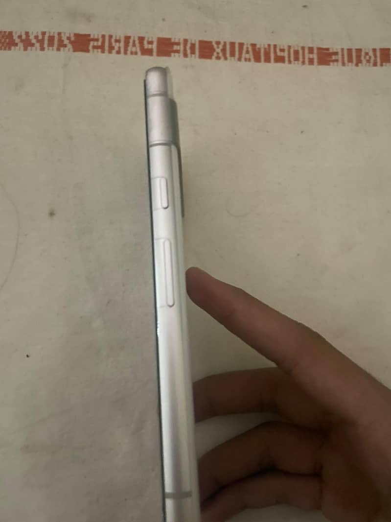 Google Pixel 7a 5