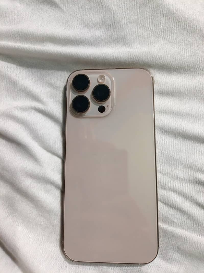 Apple iPhone 16 Pro Max 0