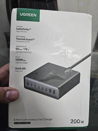 Ugreen 200w 8 port Fast Charger