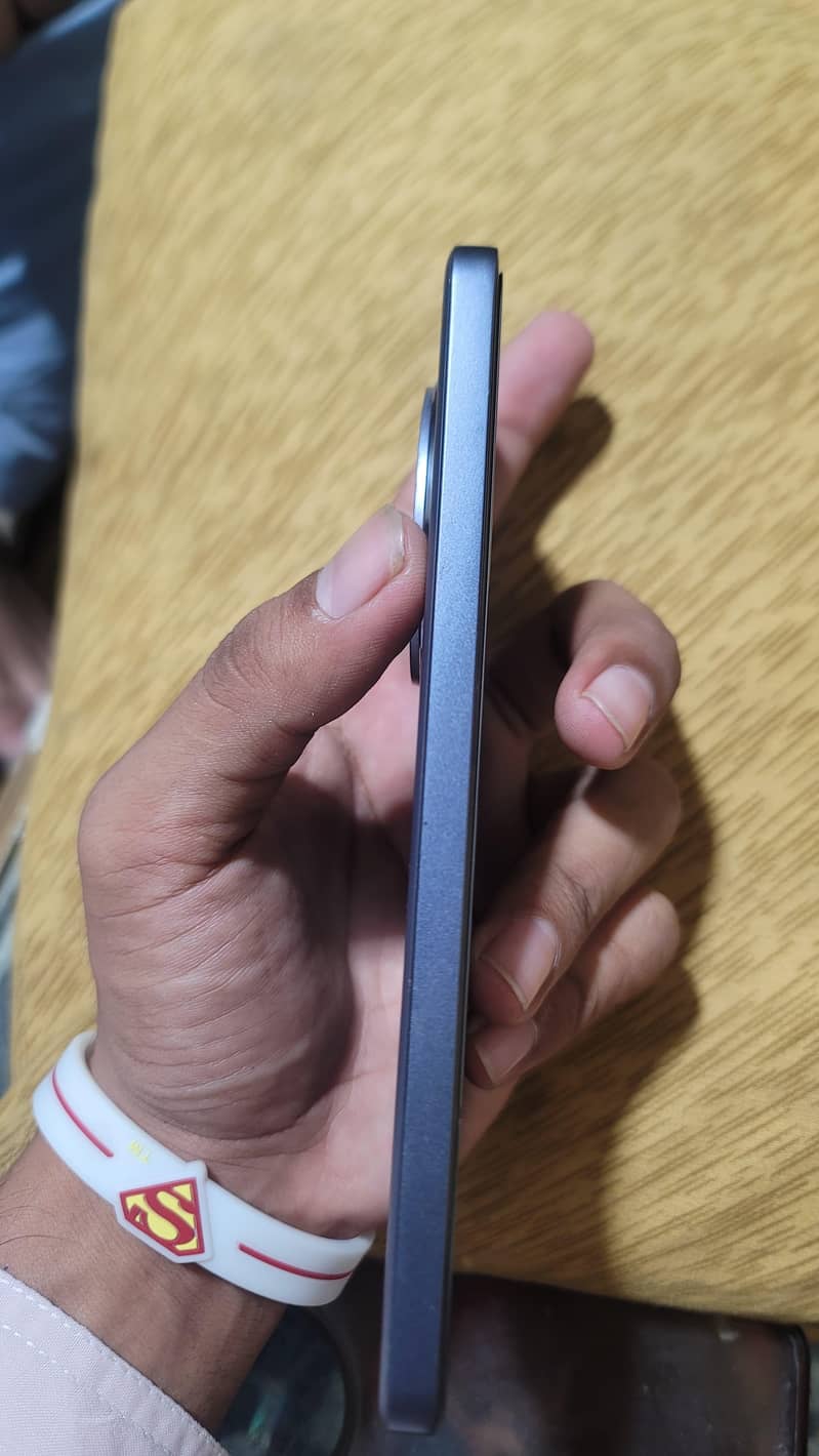 Realme 13 Plus 2