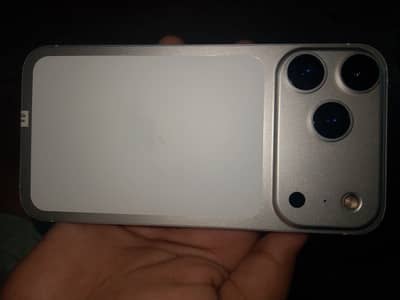 Apple iPhone XR convert 17 pro