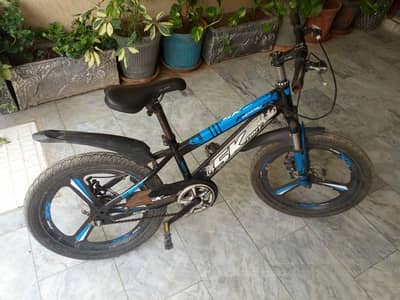 Stylish Black & Blue Sports Bicycle for Sale