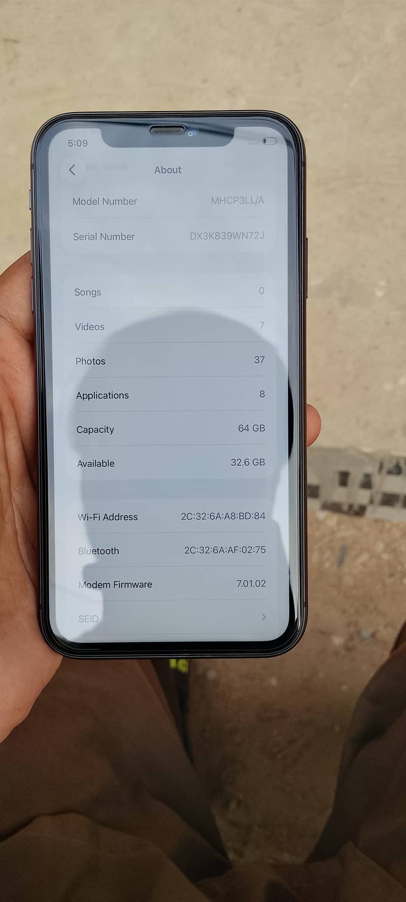 Apple iPhone 11 7