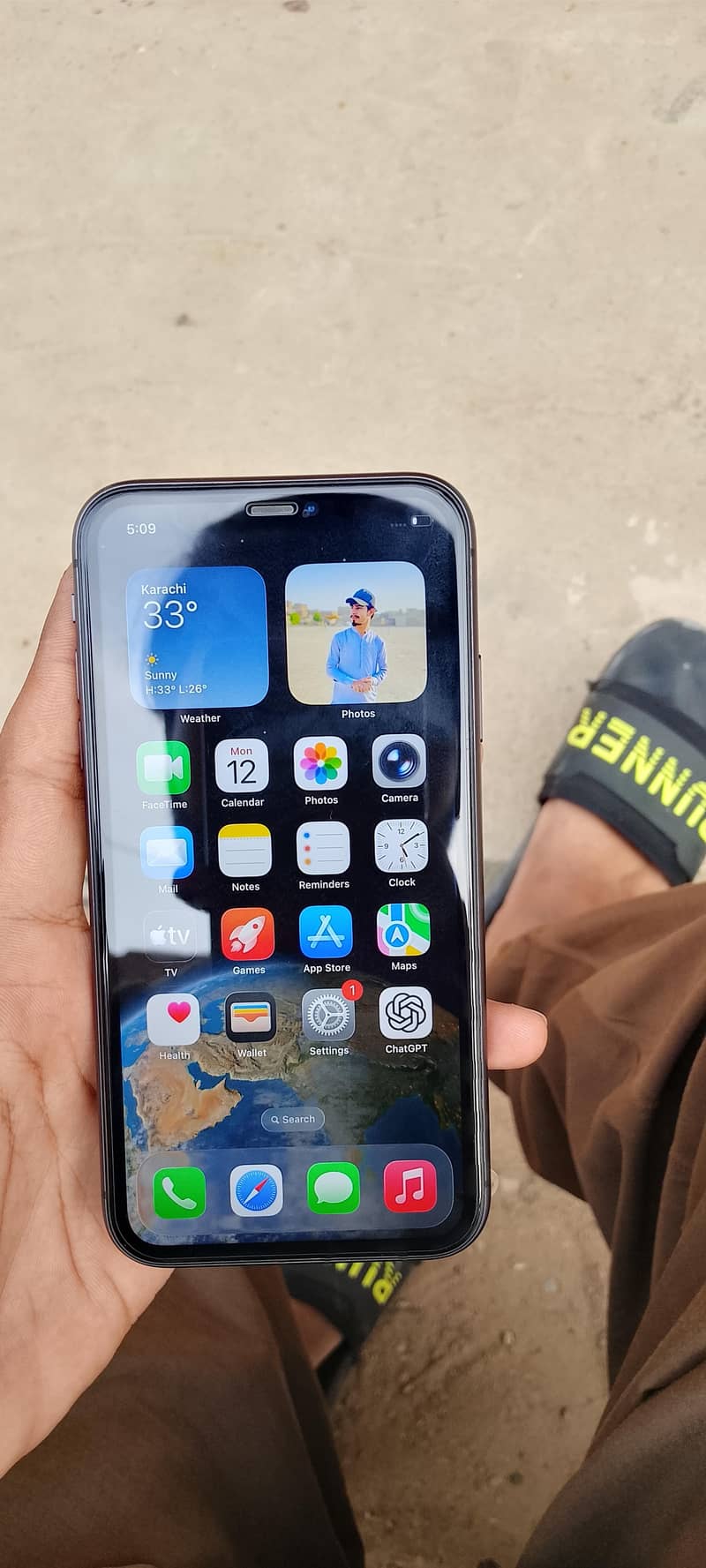 Apple iPhone 11 9