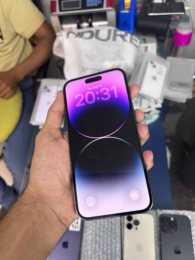 Apple iPhone 14 Pro Max 2
