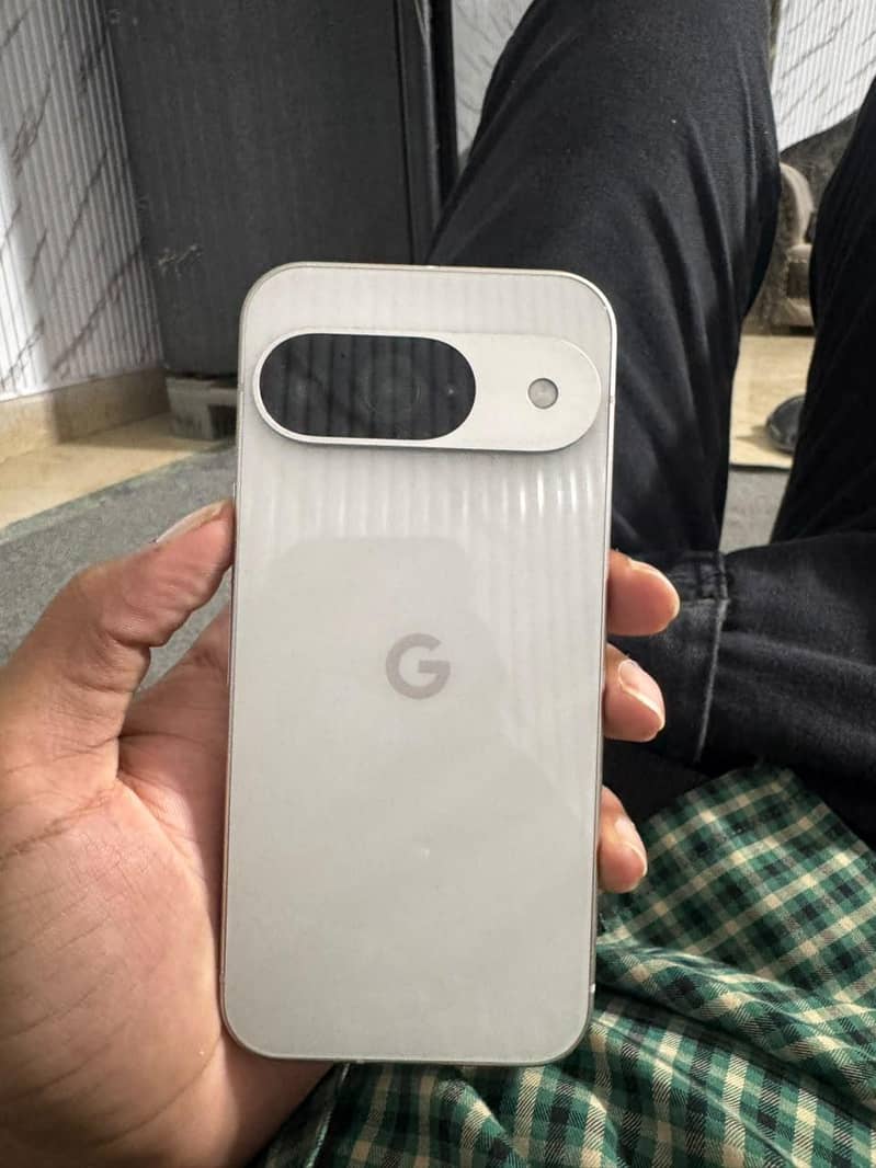 Google Pixel 9 3