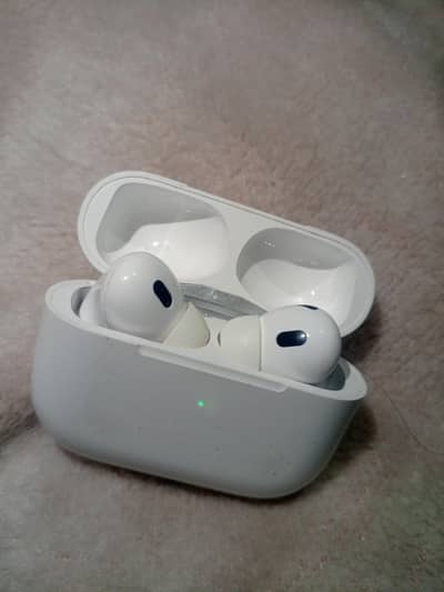 Pro 2 Wireless Earbuds With Charging Case