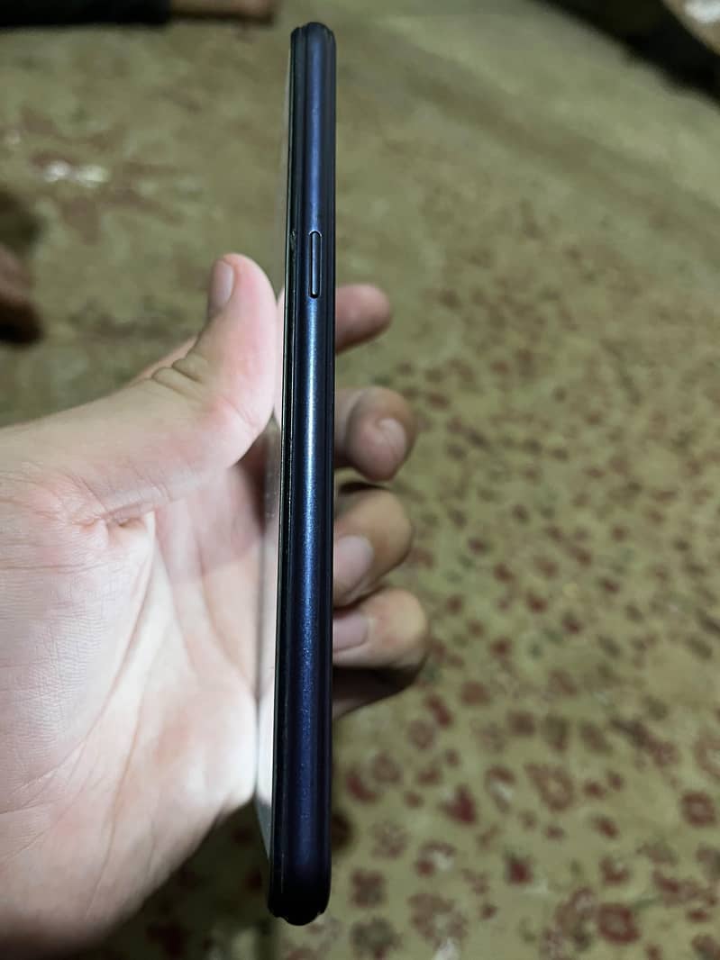 OPPO A3s 6
