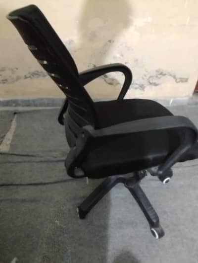 revolving chairs available
