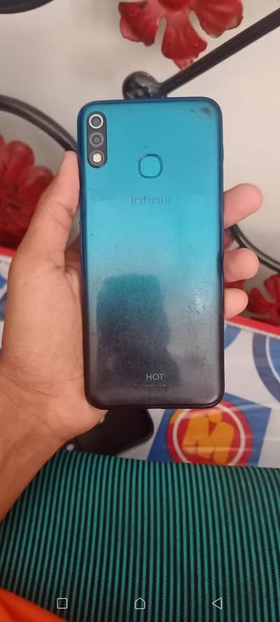 Infinix Hot 8