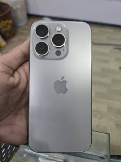 Apple iPhone 15 Pro