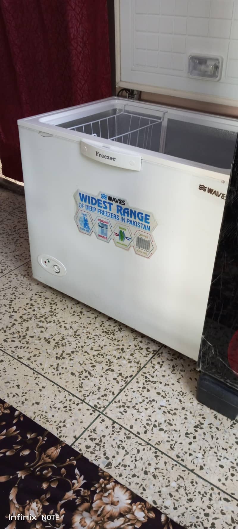 waves Deep Freezer. 1