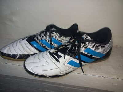 Adidas Football Shoes – White & Blue | US Size 9