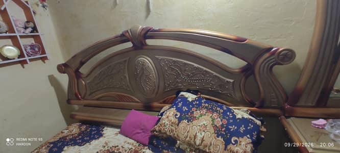 مکمل فرنیچر سیٹ فار سیل بہت ہی کم ریٹ پر