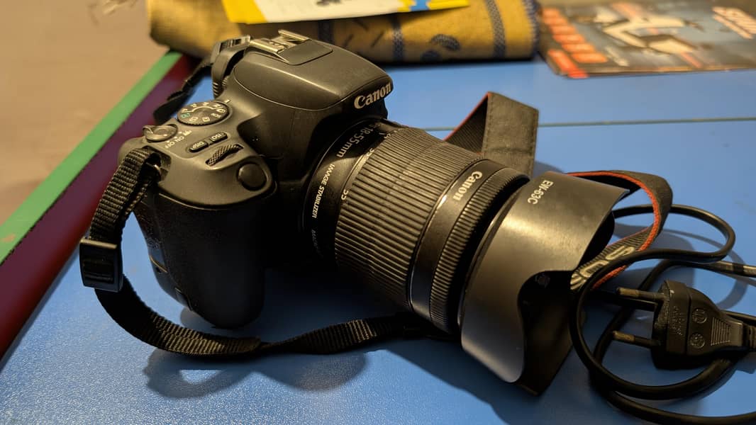 Canon EOS200D 1