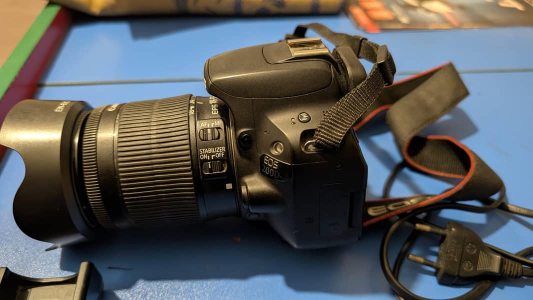 Canon EOS200D 2