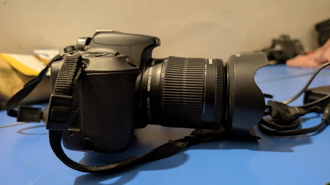 Canon EOS200D 3