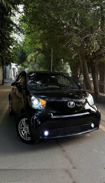 Toyota iQ 2009 better vitz mira move alto cultus picanto aygo fit