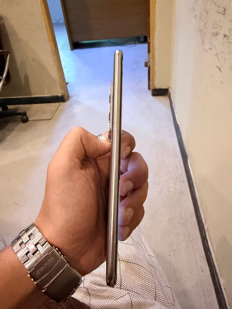 Tecno spark 40 pro plus 2
