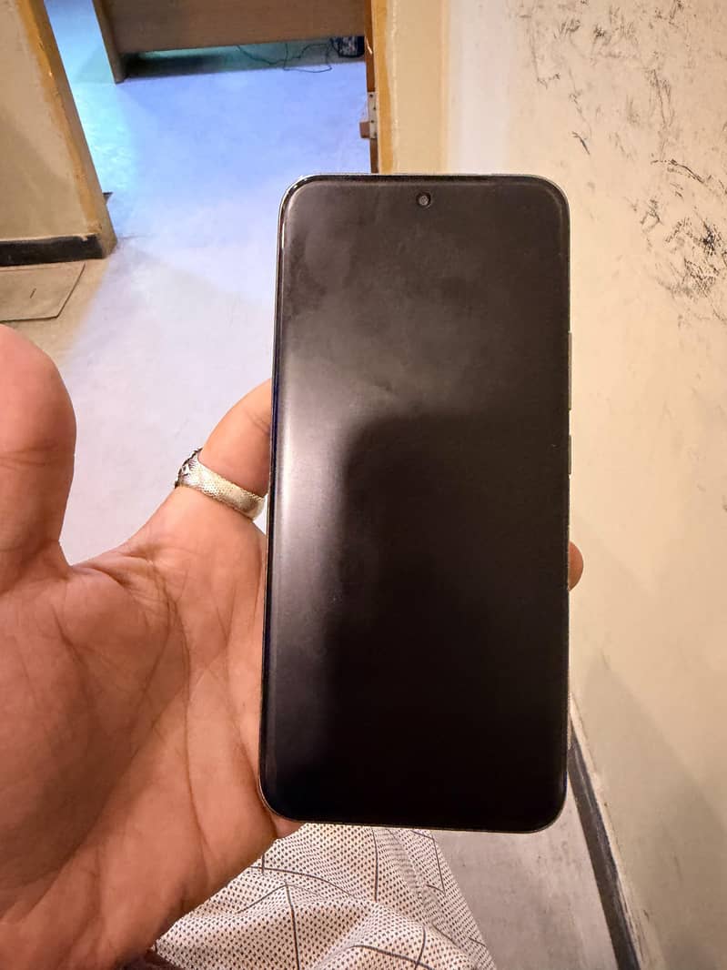 Tecno spark 40 pro plus 4