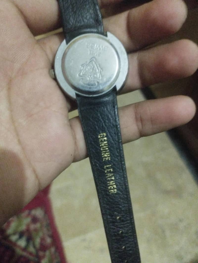 Gucci Watch 1