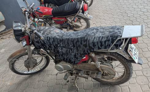 Honda CG 125 2020 Model | First Owner | Karachi Number
