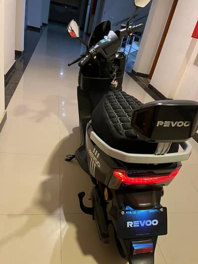 Revoo a12