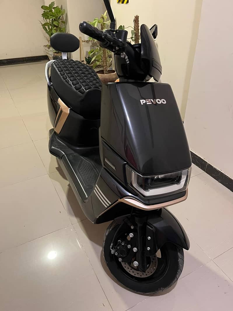 Revoo a12 2