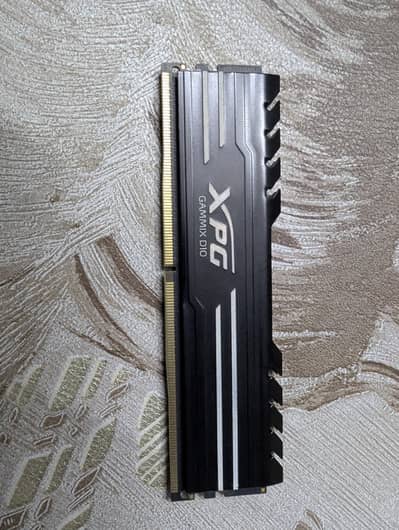 Selling 8 GB DDR4 3200MHZ RAM