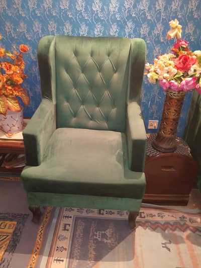 Almost brand new sofa set for sale 4seater