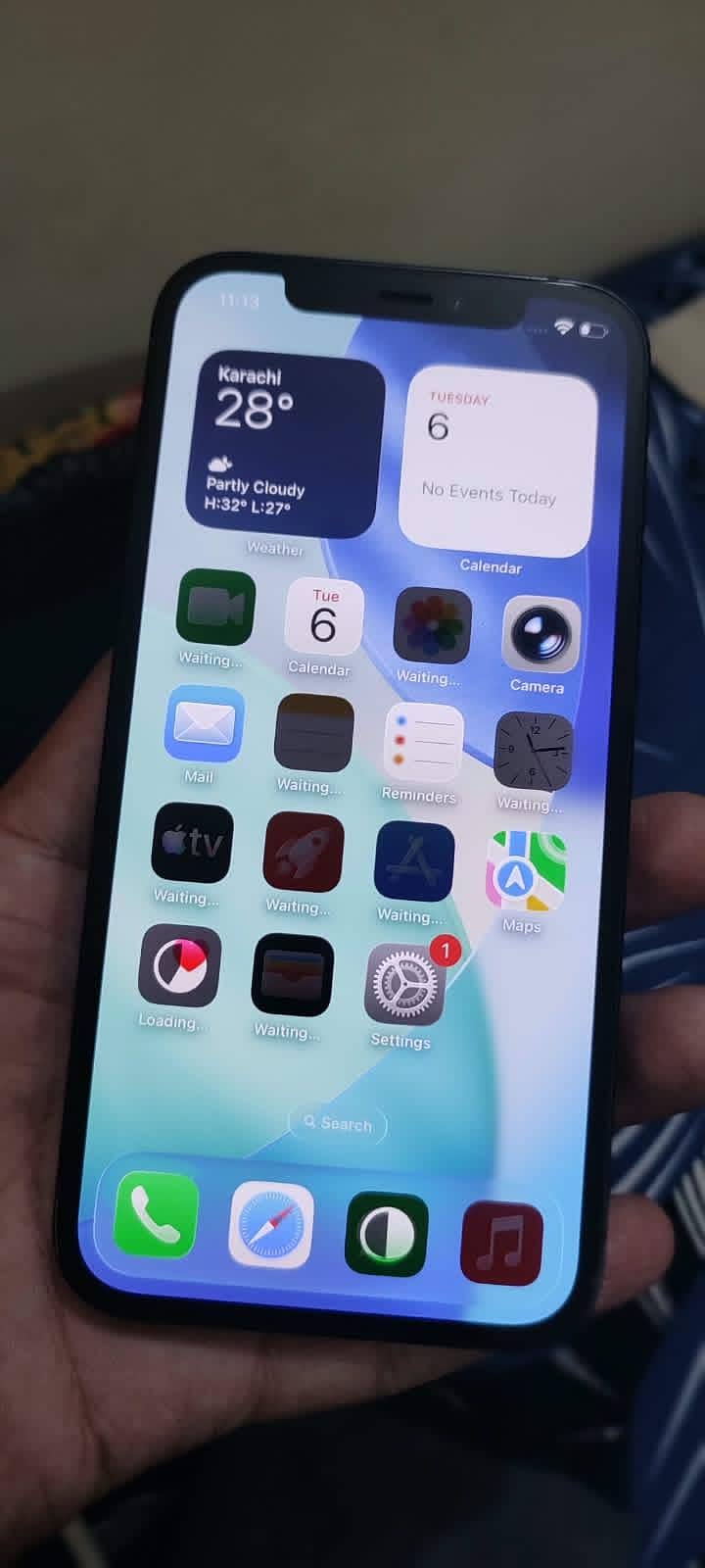 Apple iPhone 12 4