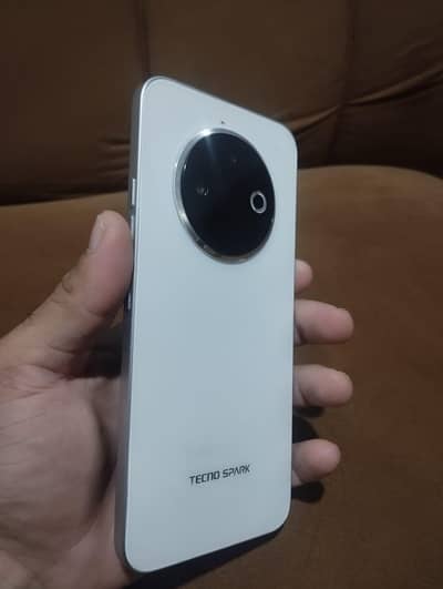 Tecno spark 30c